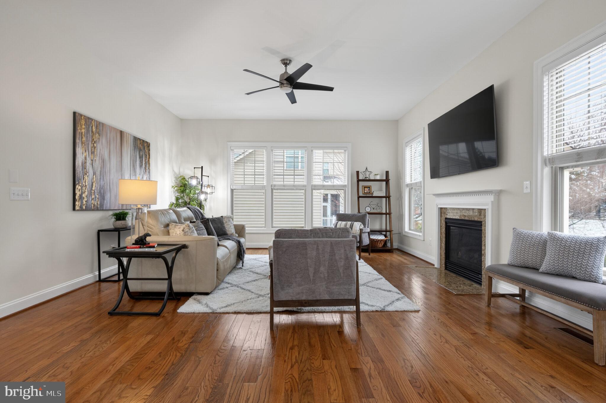 ASHBURN PLACE - Residential