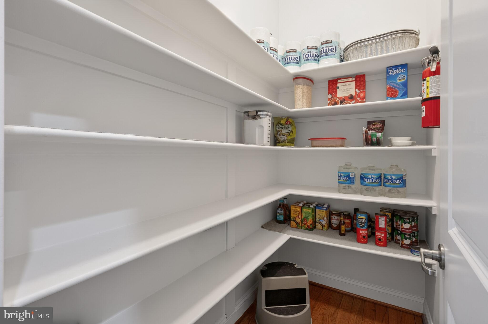 ASHBURN PLACE - Residential