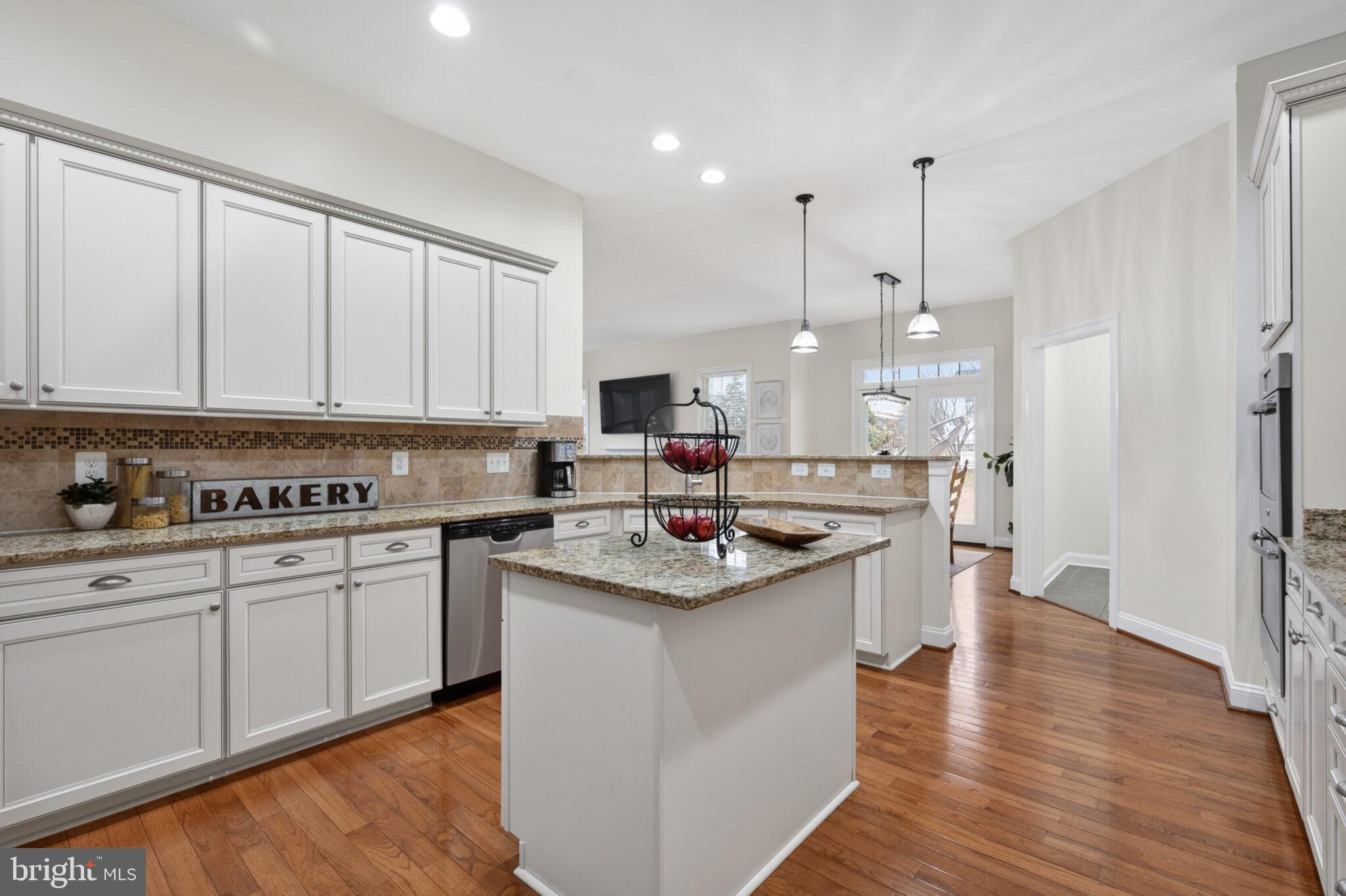 ASHBURN PLACE - Residential