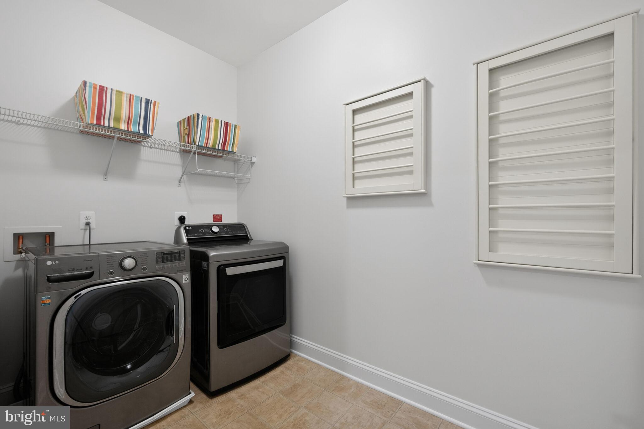 ASHBURN PLACE - Residential