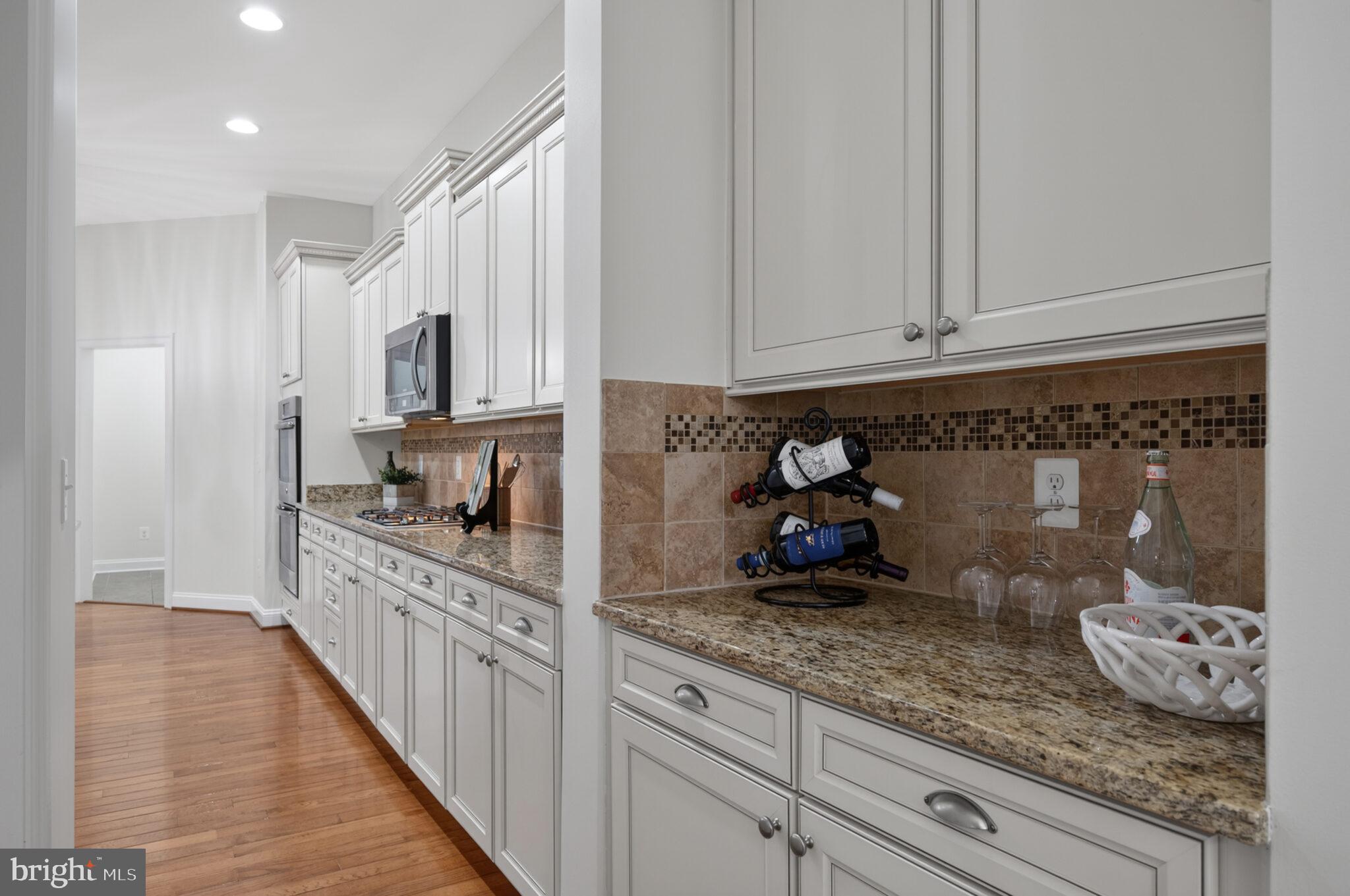 ASHBURN PLACE - Residential