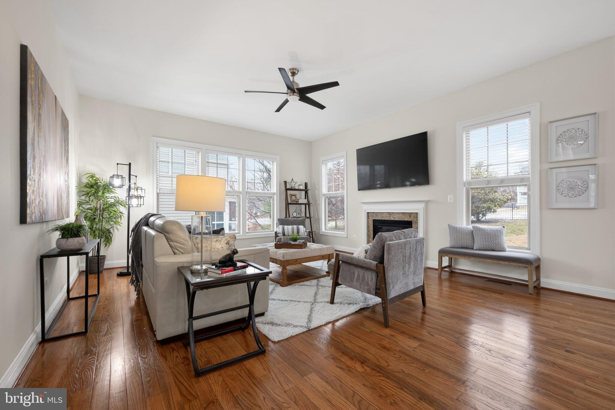 ASHBURN PLACE - Residential