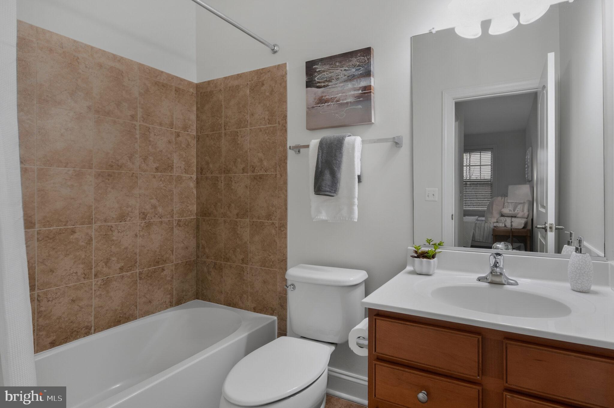 ASHBURN PLACE - Residential