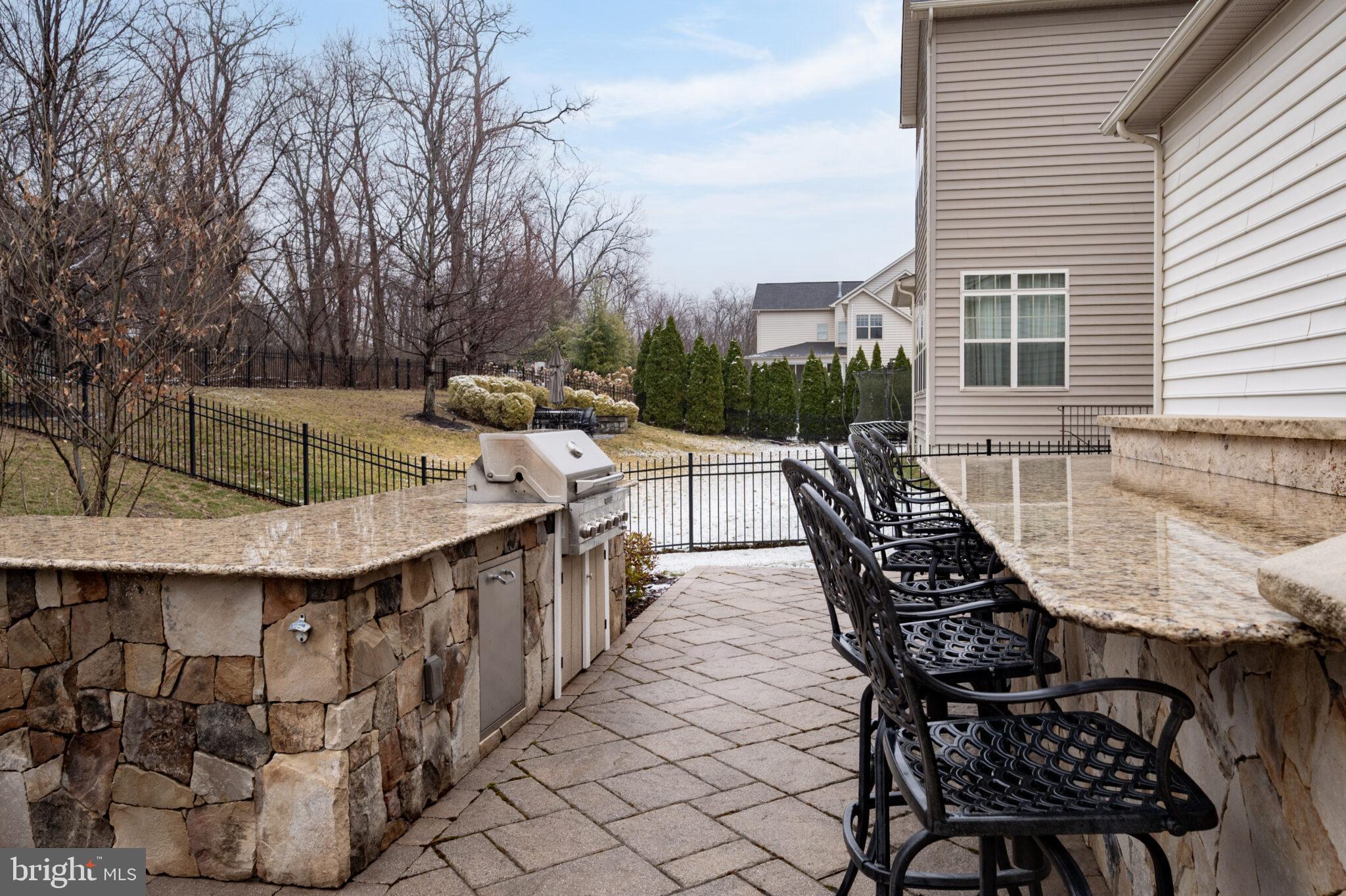 ASHBURN PLACE - Residential