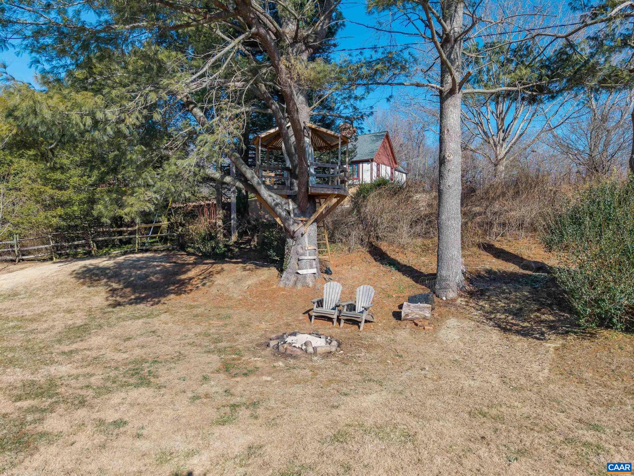 LAYDAN VILLAGE - Residential