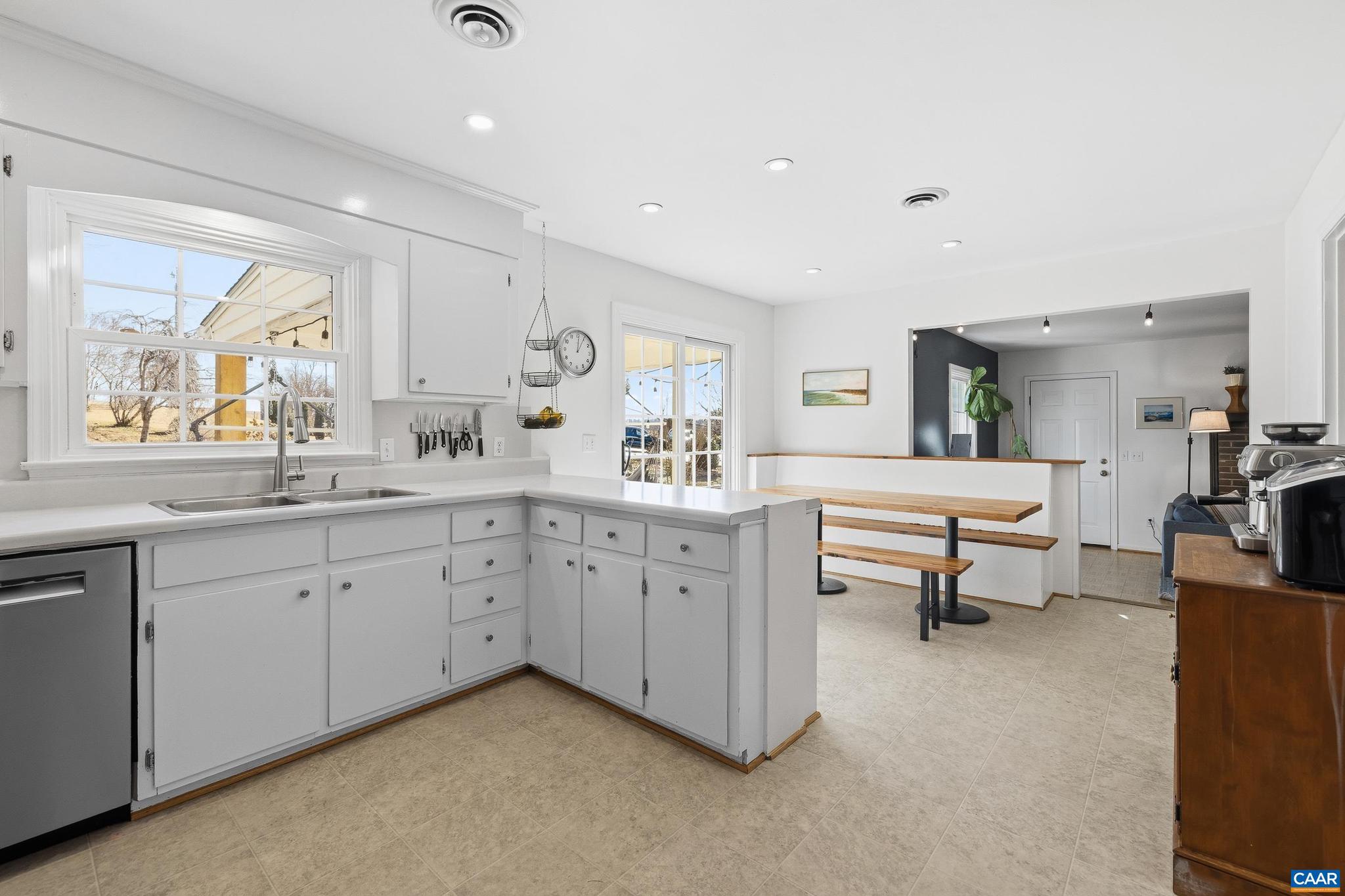 LAYDAN VILLAGE - Residential