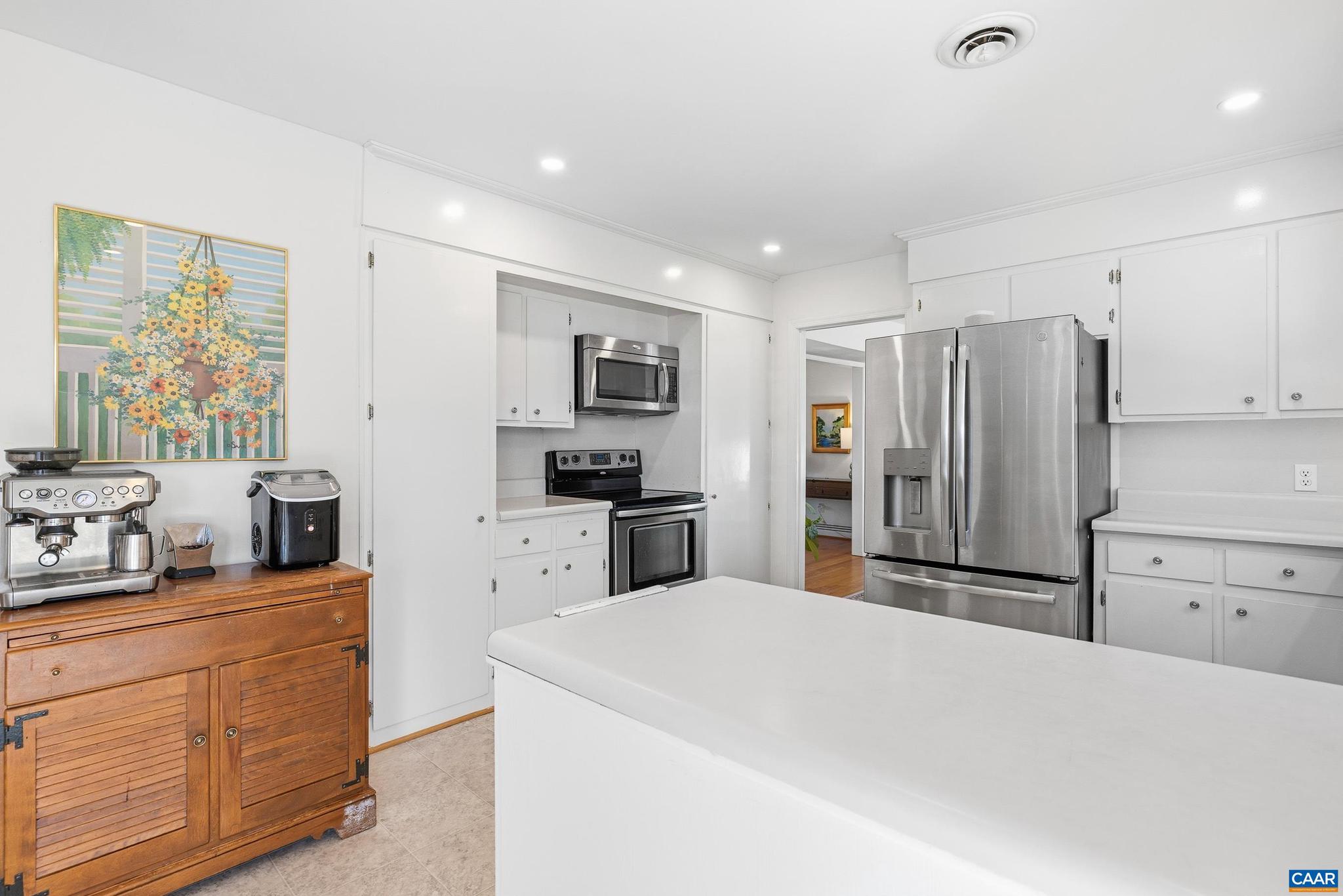 LAYDAN VILLAGE - Residential