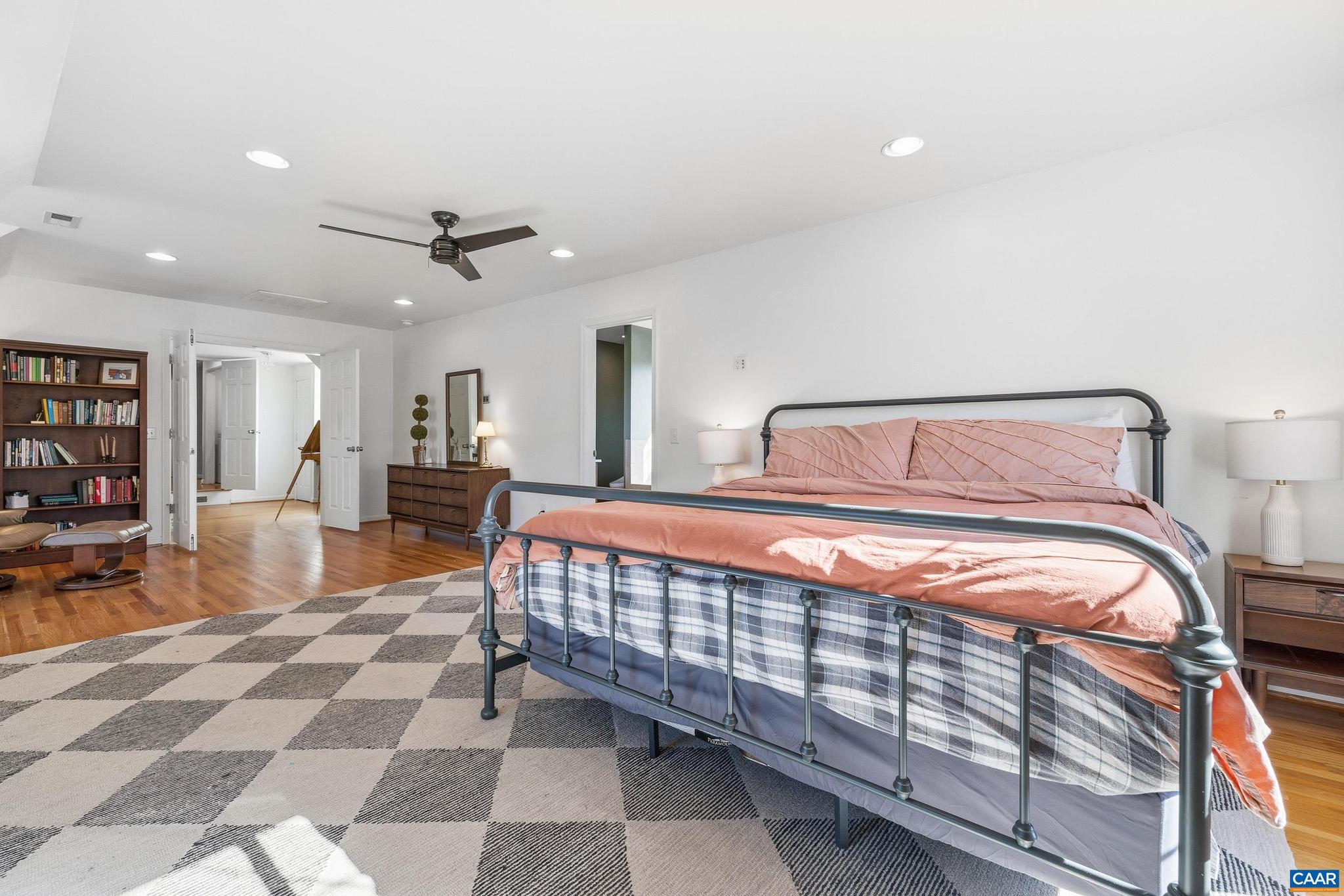 LAYDAN VILLAGE - Residential