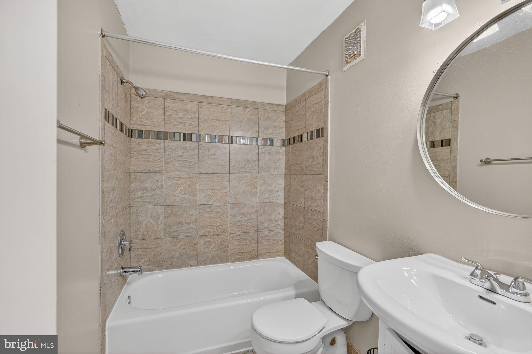 15 PICKERING COURT 201