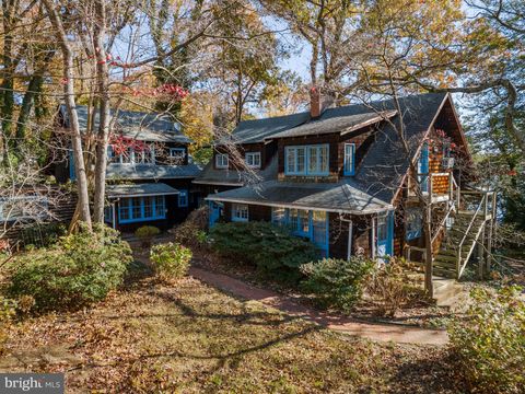 Homes For Sale - 203 Mckinsey Road<br/> SEVERNA PARK, MD 21146