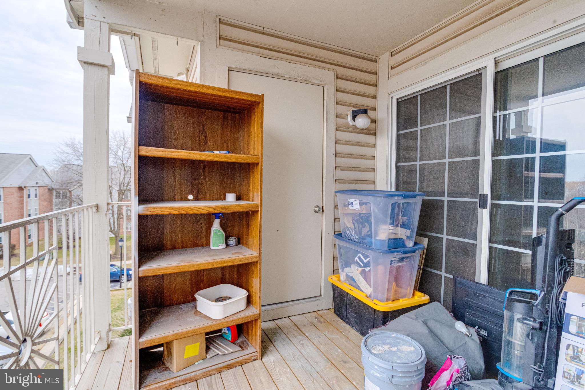 CROMWELL FOUNTAIN - Residential