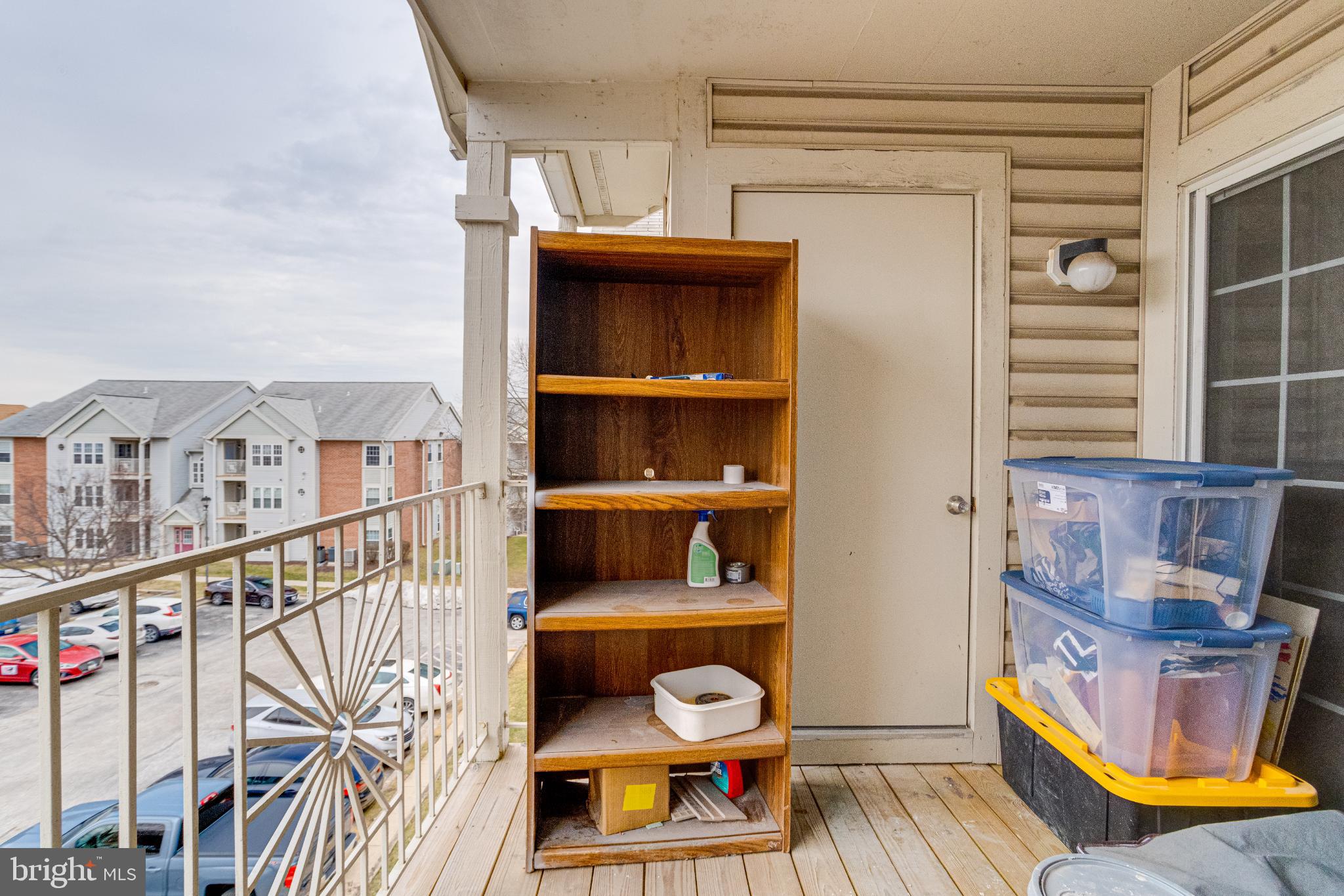 CROMWELL FOUNTAIN - Residential