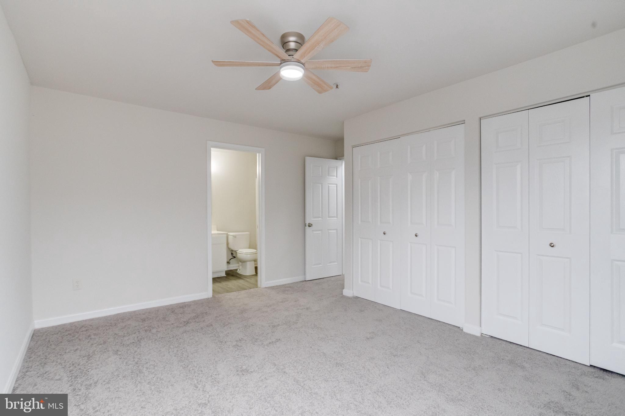 CROMWELL FOUNTAIN - Residential