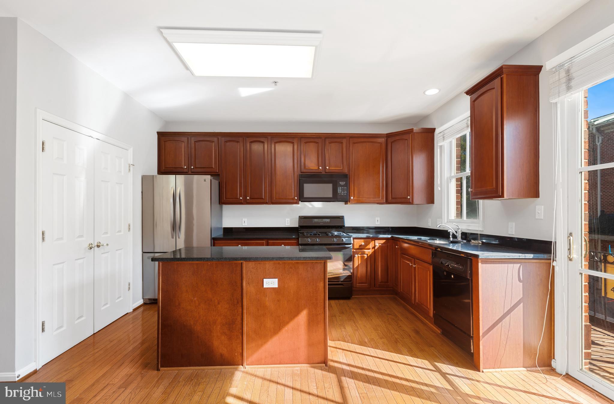 NORTH SHORE - Residential