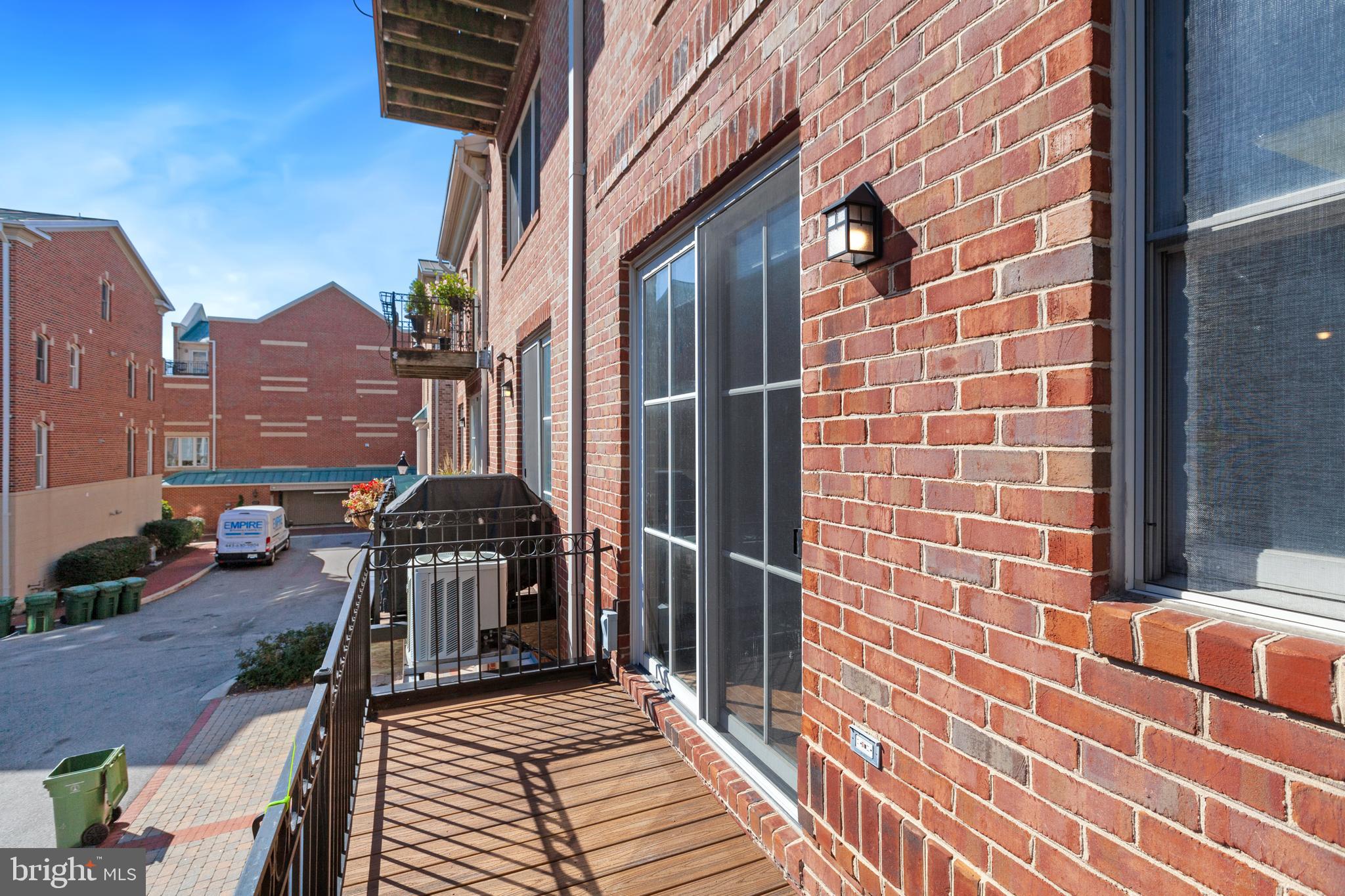 NORTH SHORE - Residential