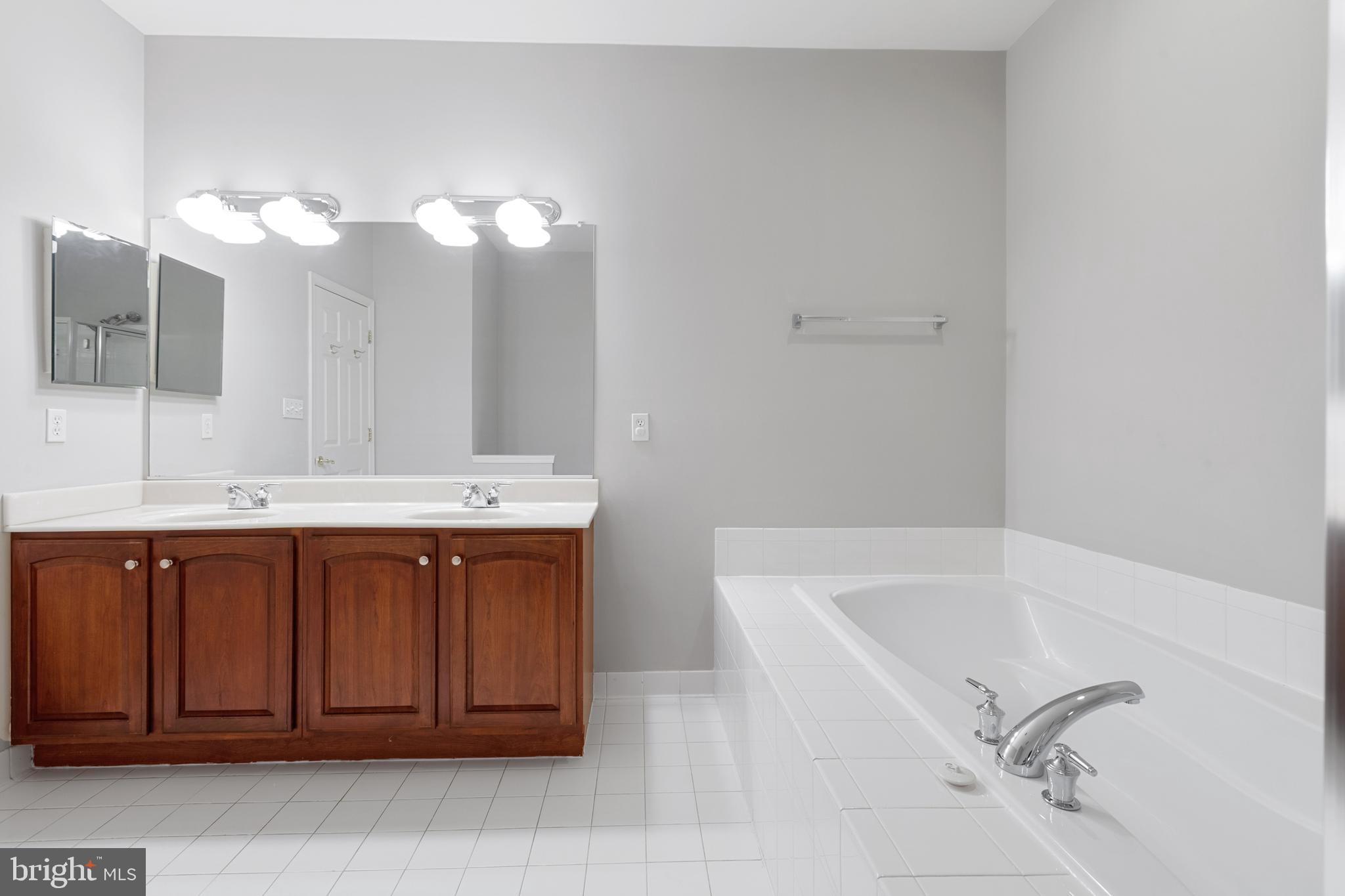 NORTH SHORE - Residential