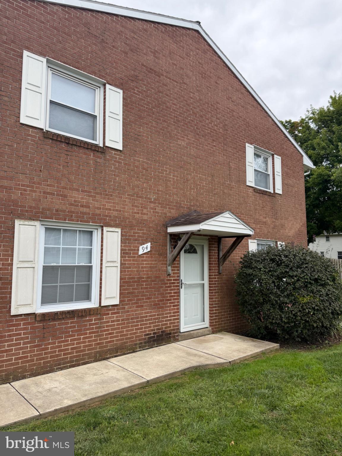 94 DEW DROP COURT