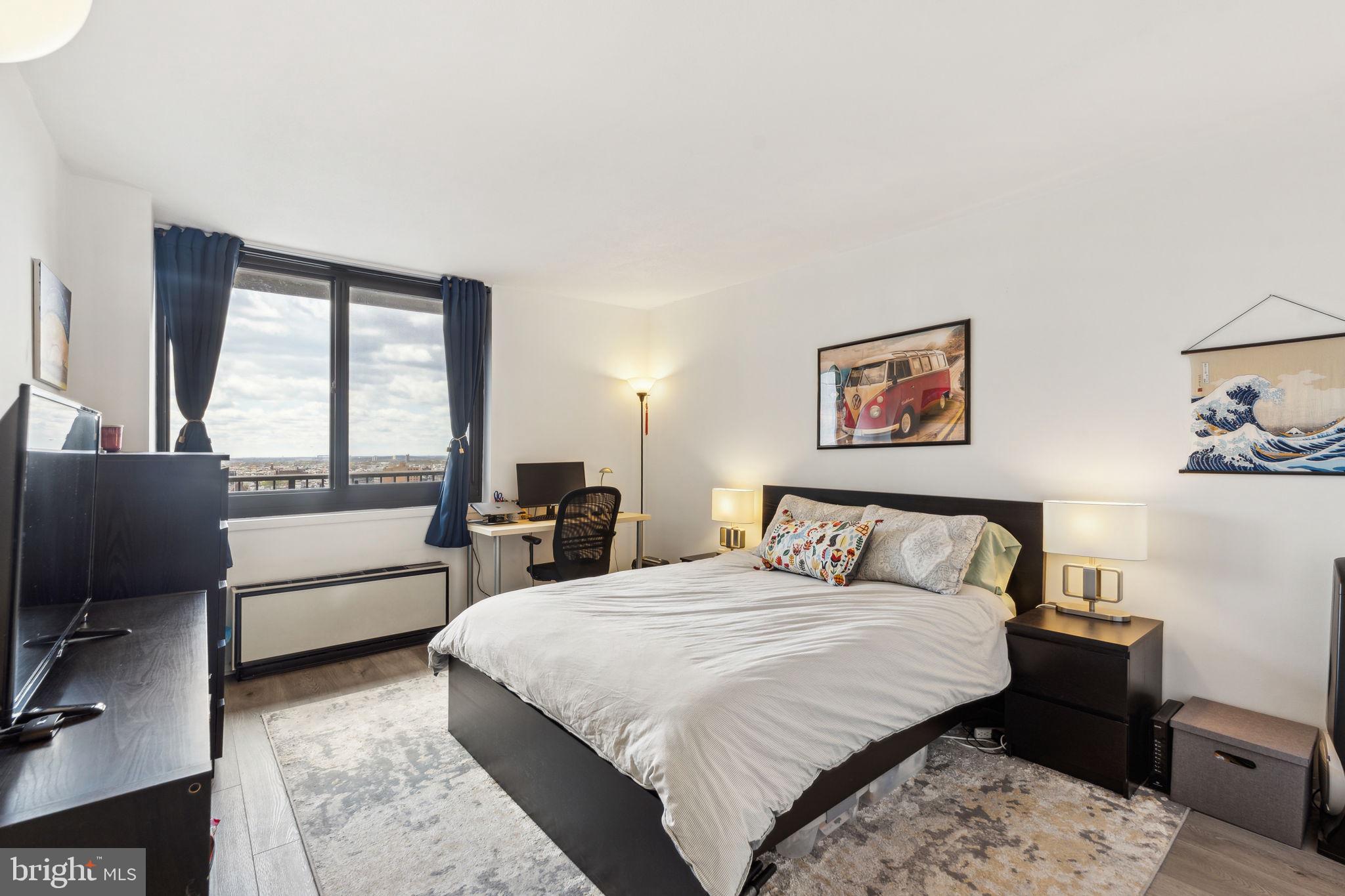 AVENUE OF THE ARTS - Residential