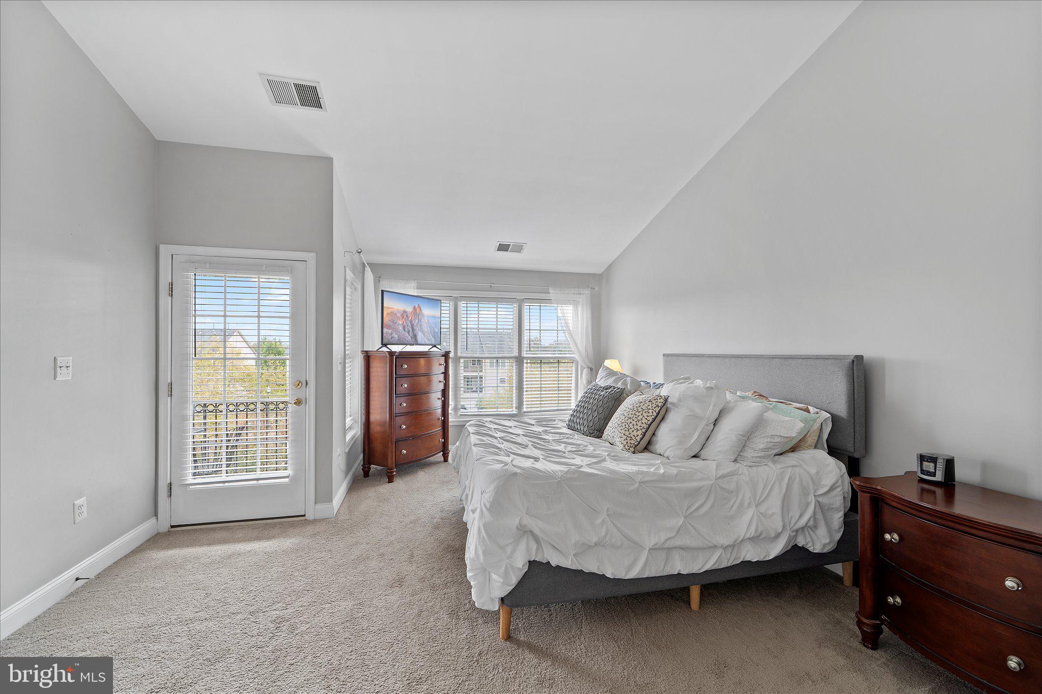 SOUTH VILLAGE - Residential