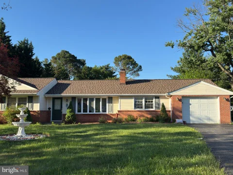 24109 Doreen Dr, Gaithersburg, MD 20882 - MLS#: MDMC2236690