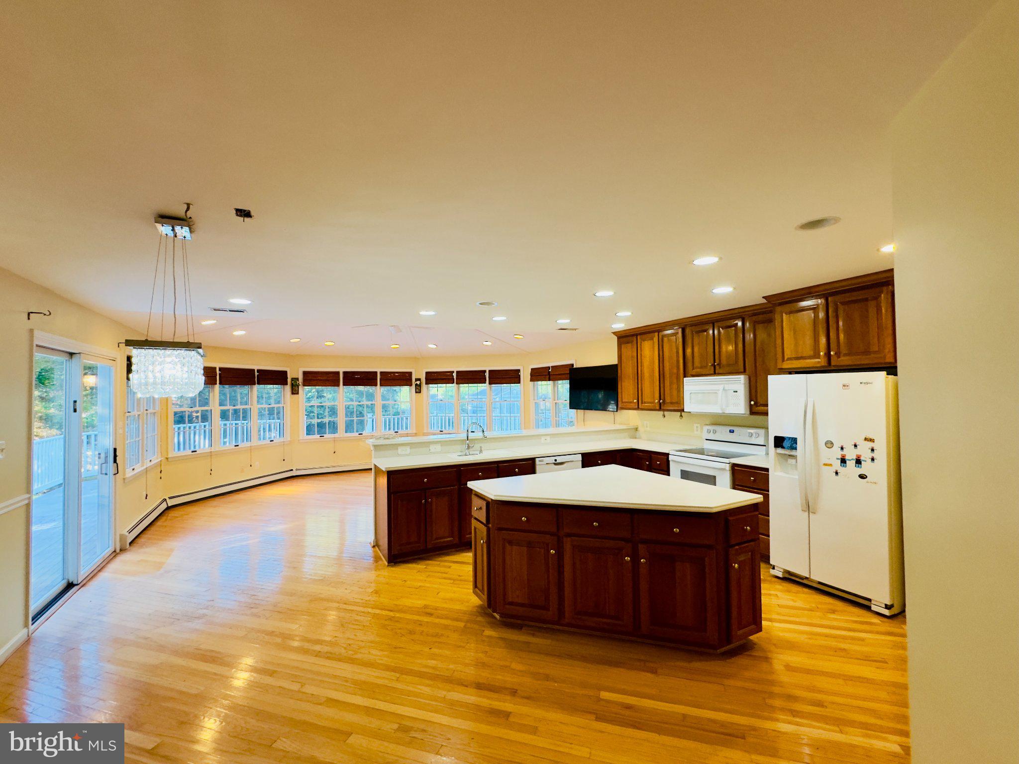 24109 DOREEN DR