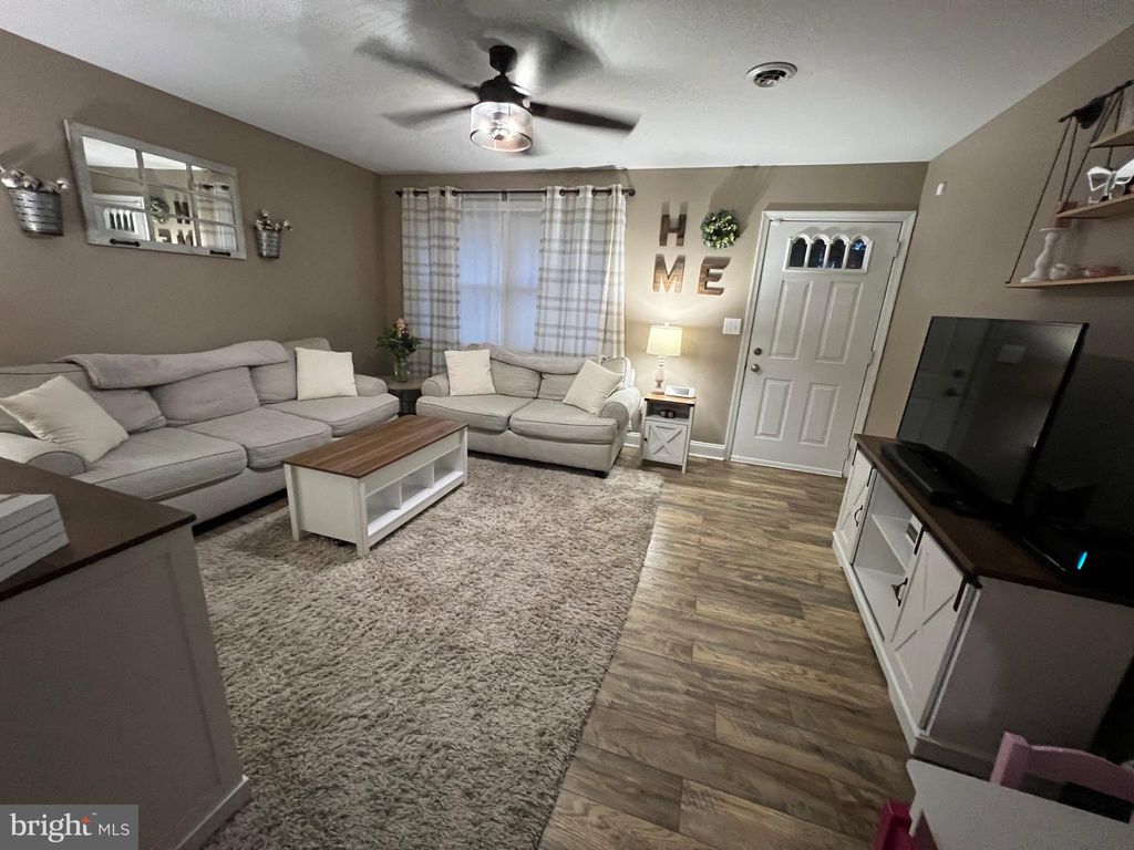 Photo of 330 Primrose Lane, Mountville, PA 17554 (MLS # PALA2052410)