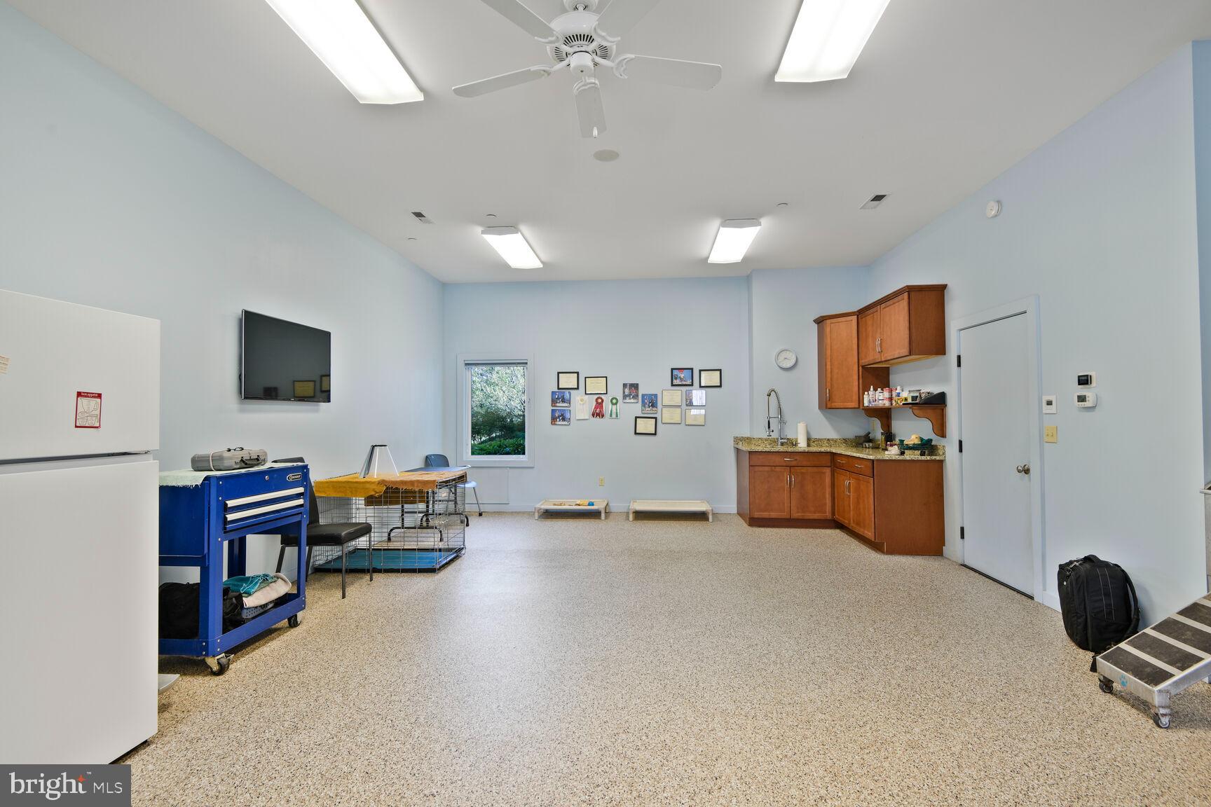 ROYAL OAK - Residential