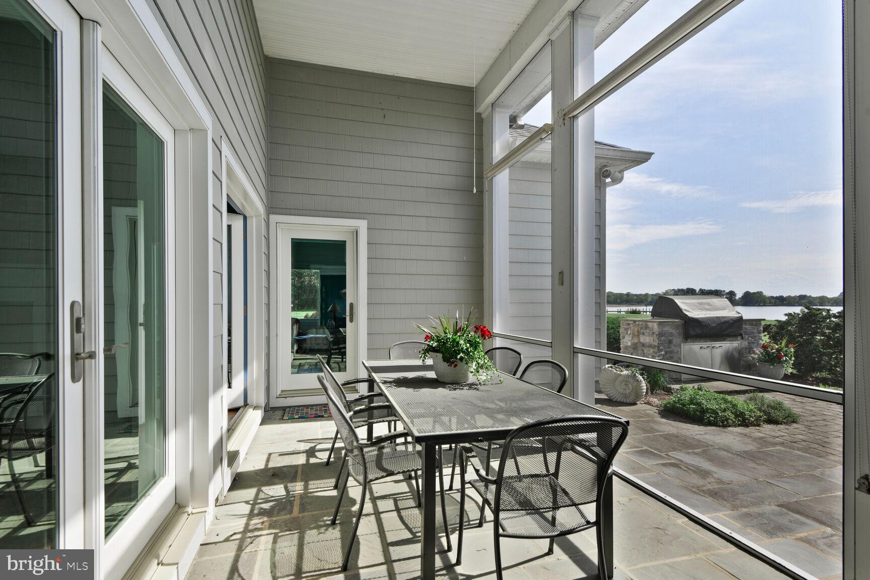 ROYAL OAK - Residential