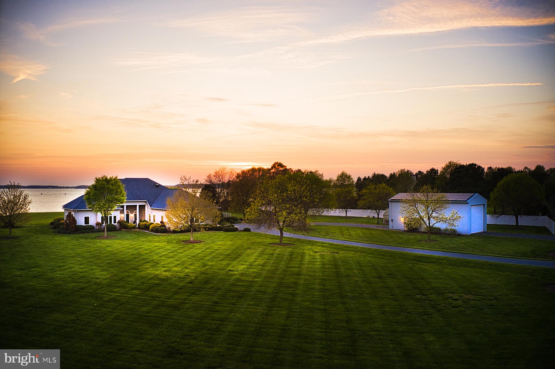 ROYAL OAK - Residential