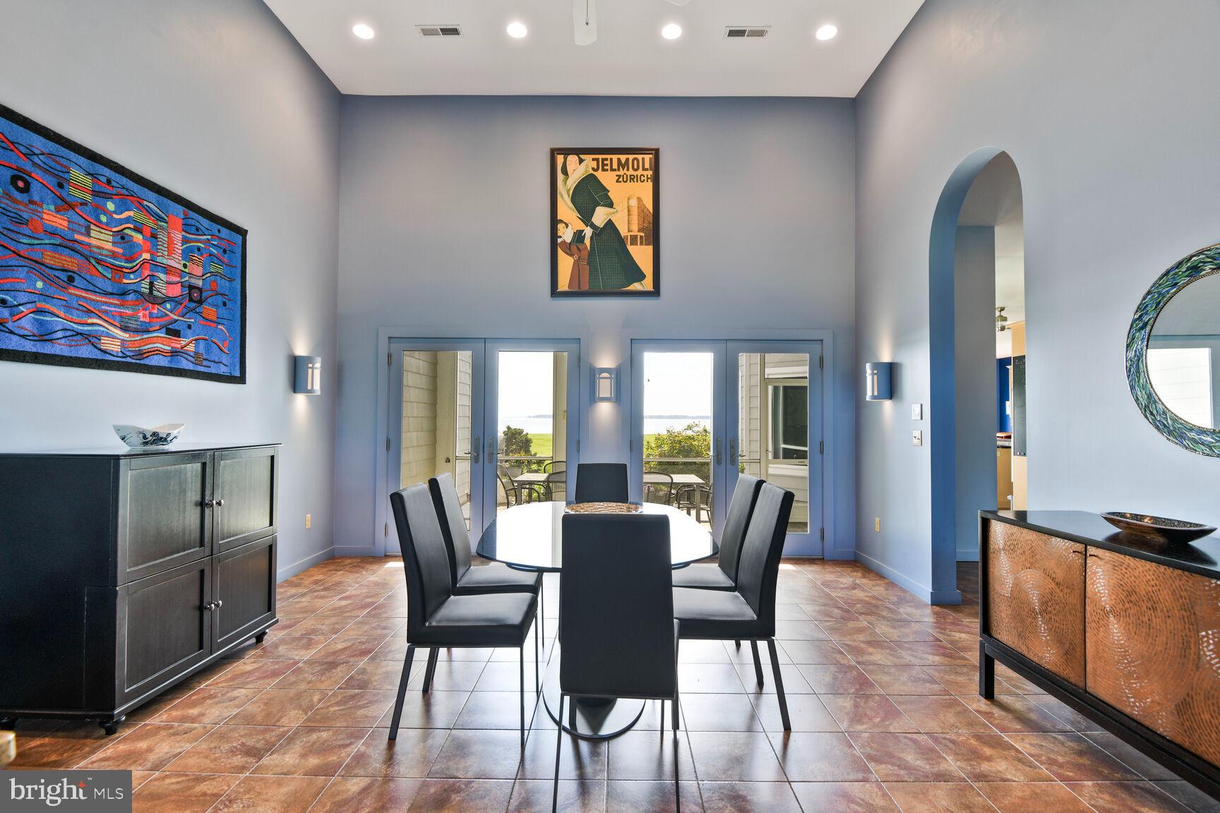 ROYAL OAK - Residential