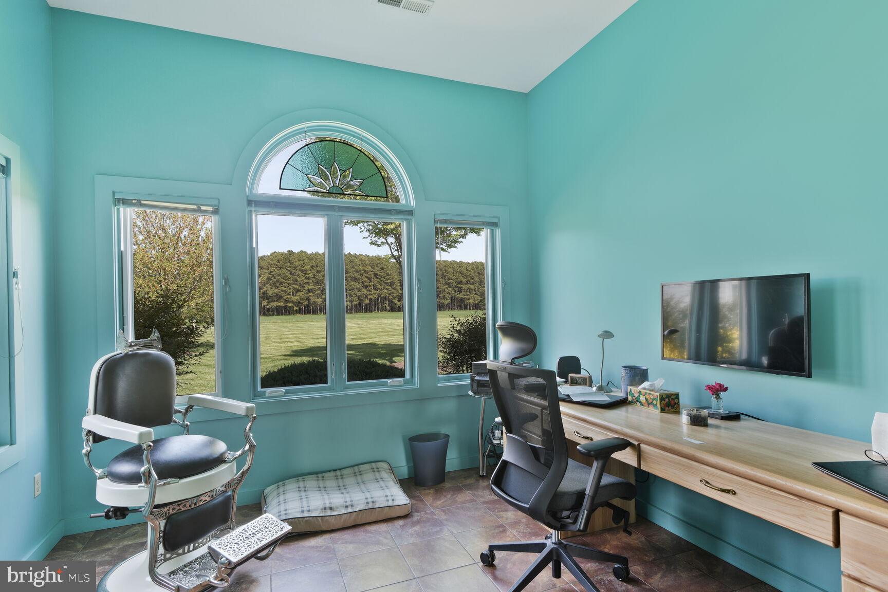 ROYAL OAK - Residential