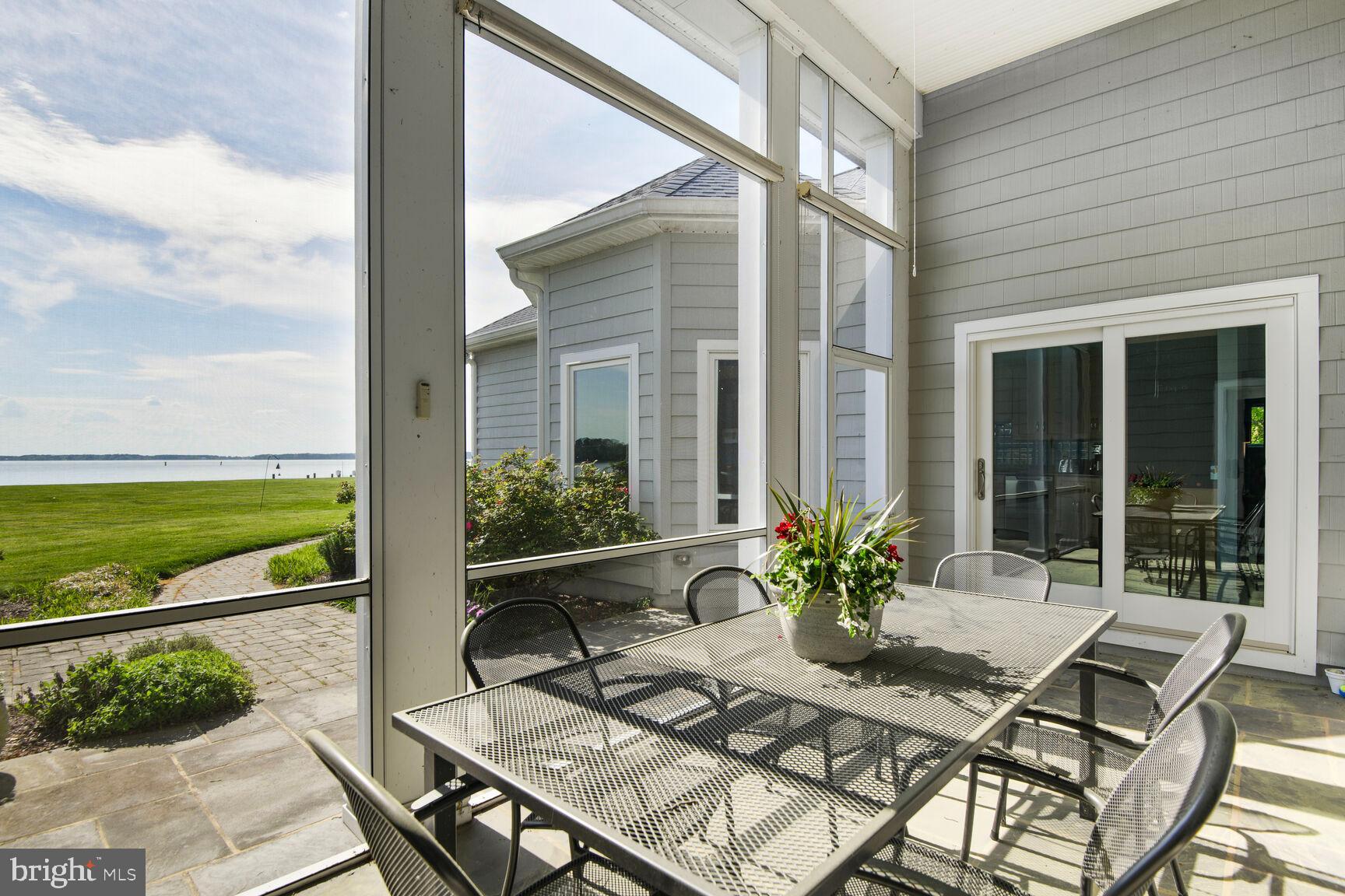 ROYAL OAK - Residential