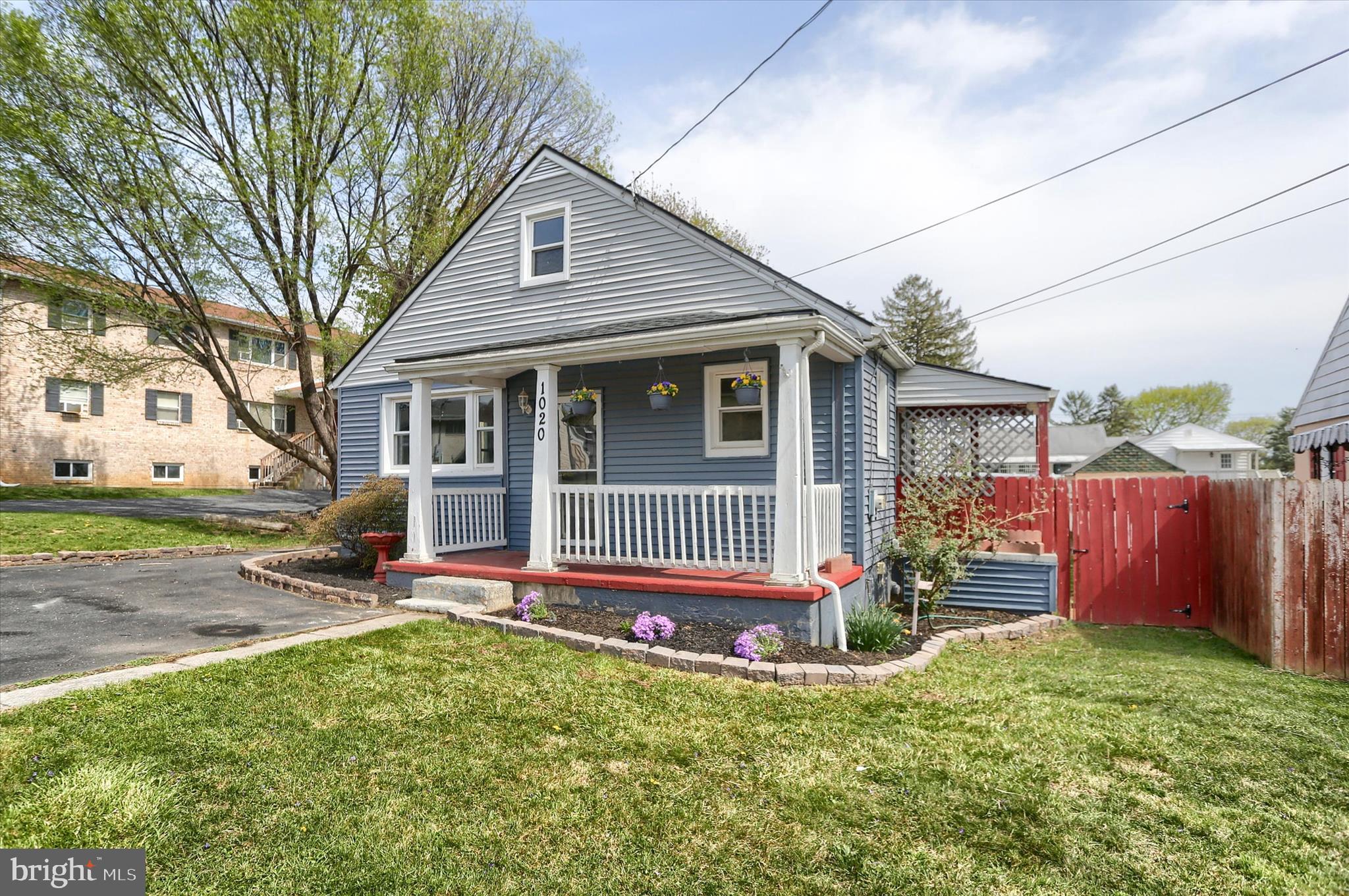 1020 CHAMBERS STREET