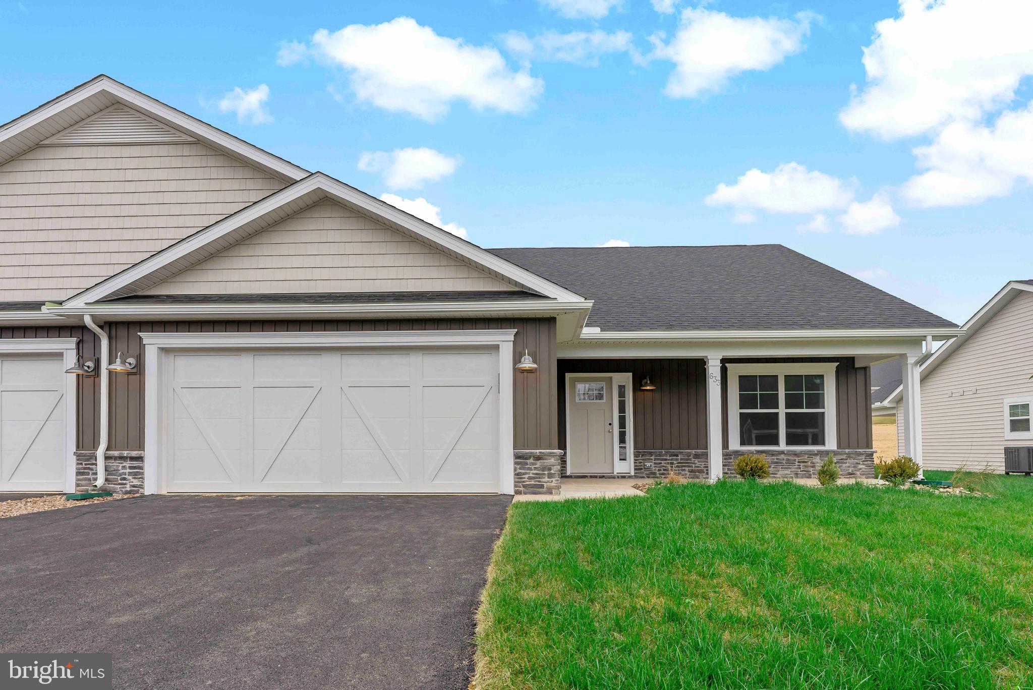 CARDINAL POINTE - Residential