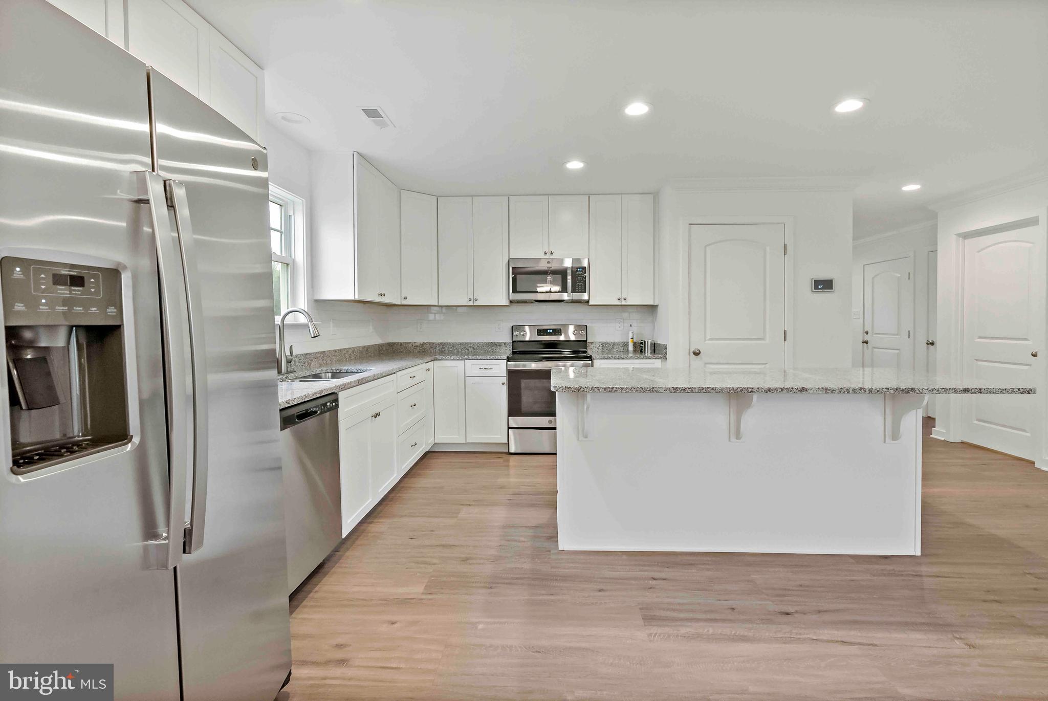 CARDINAL POINTE - Residential