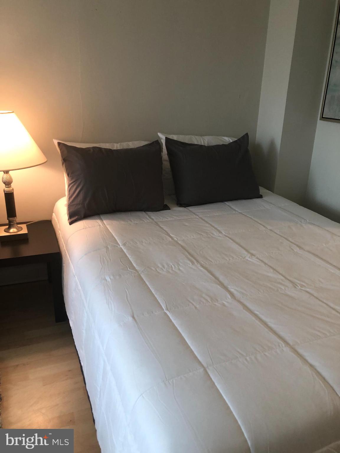 RIVER PLACE WEST - Residential