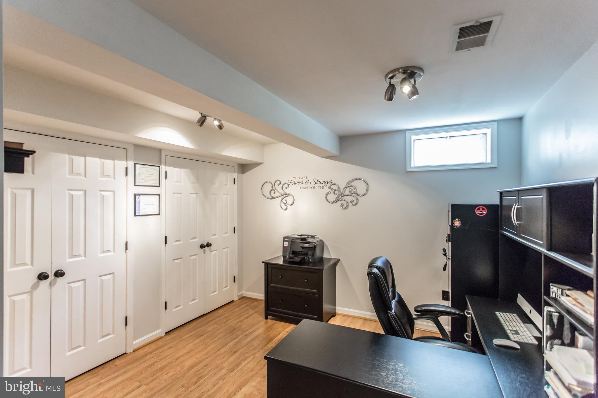 GREENHILL CROSSING - Residential