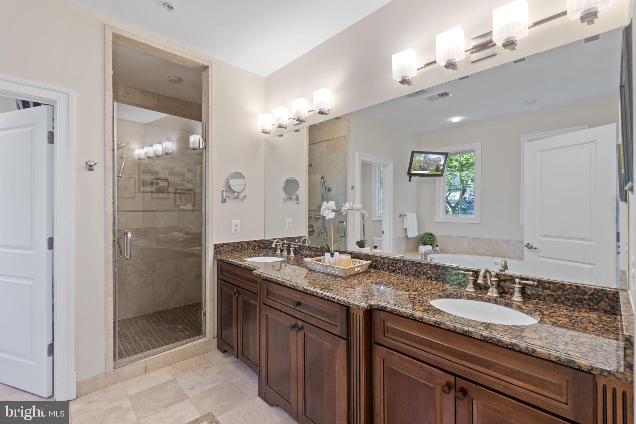 HILLMEAD - Residential