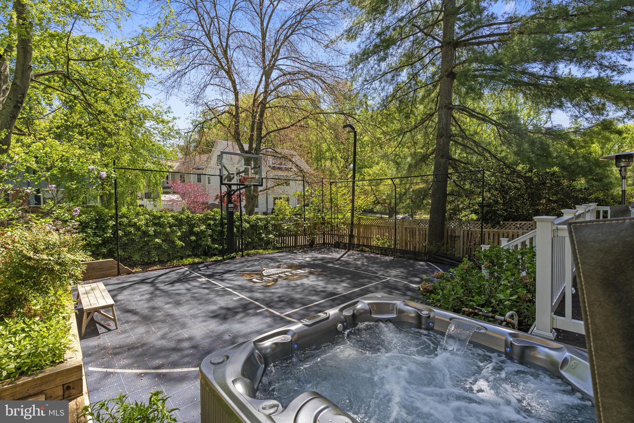 HILLMEAD - Residential