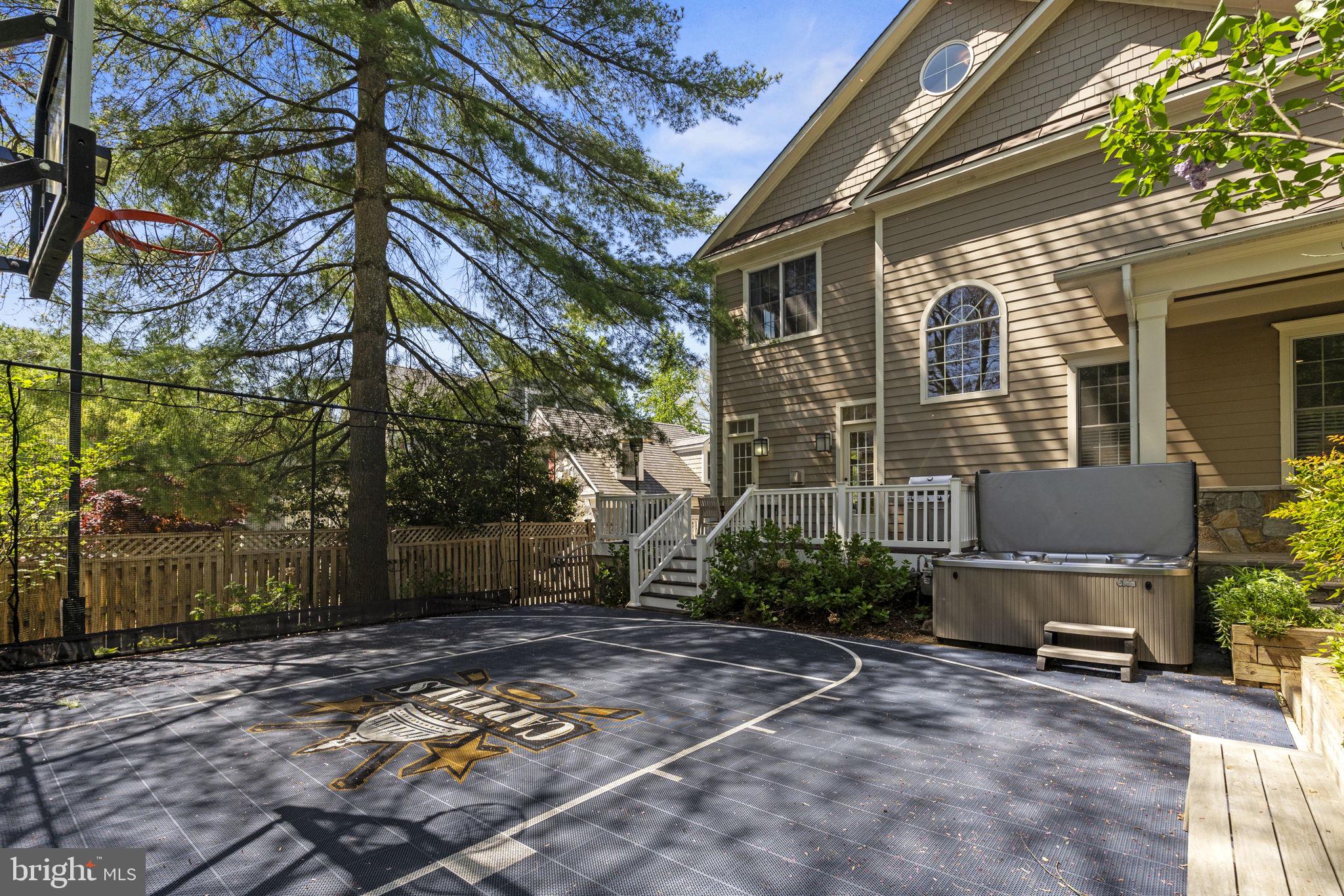 HILLMEAD - Residential