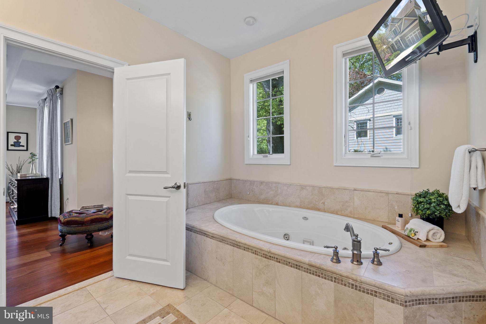 HILLMEAD - Residential