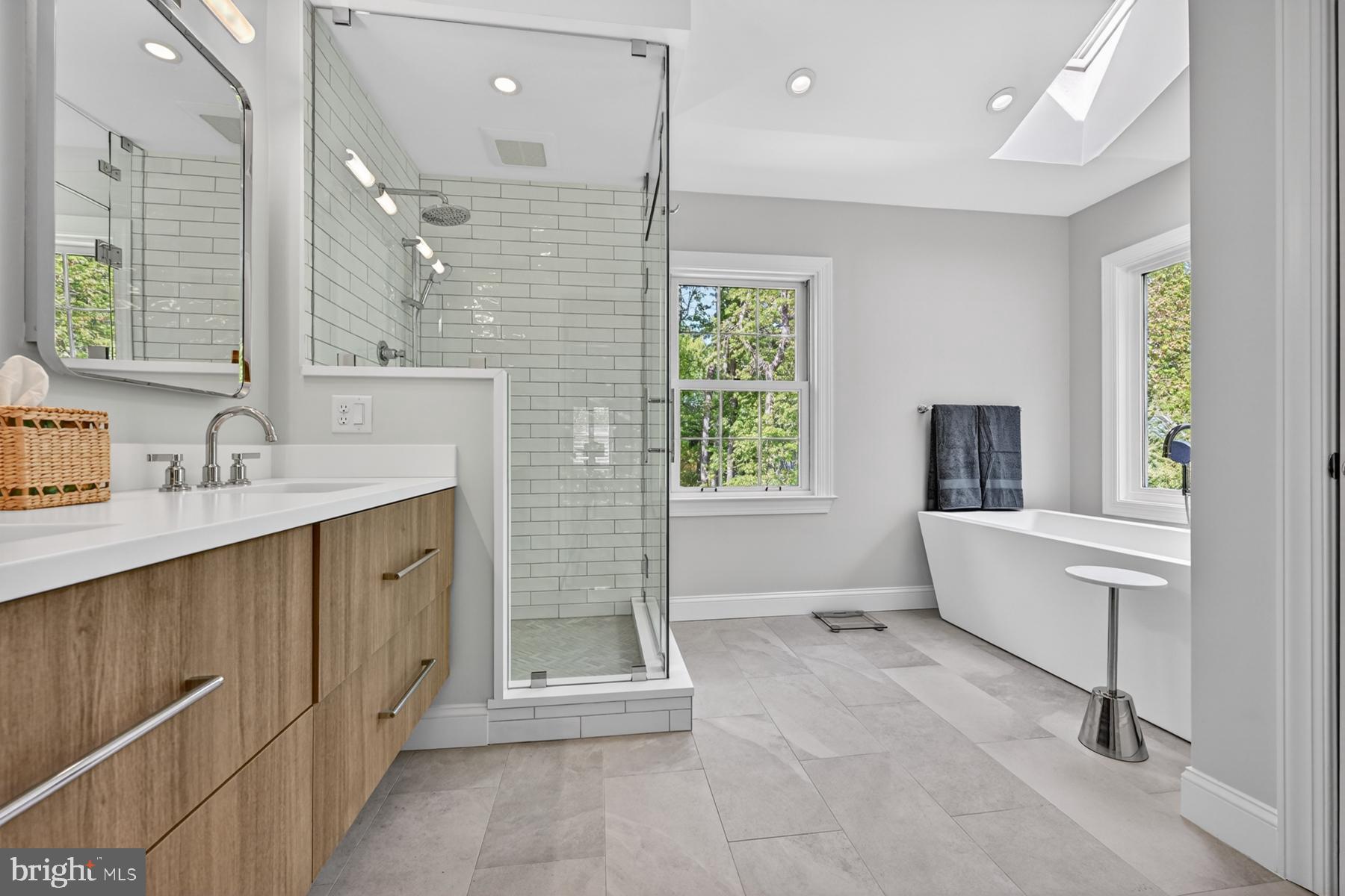 FISHING CREEK FARM - Residential