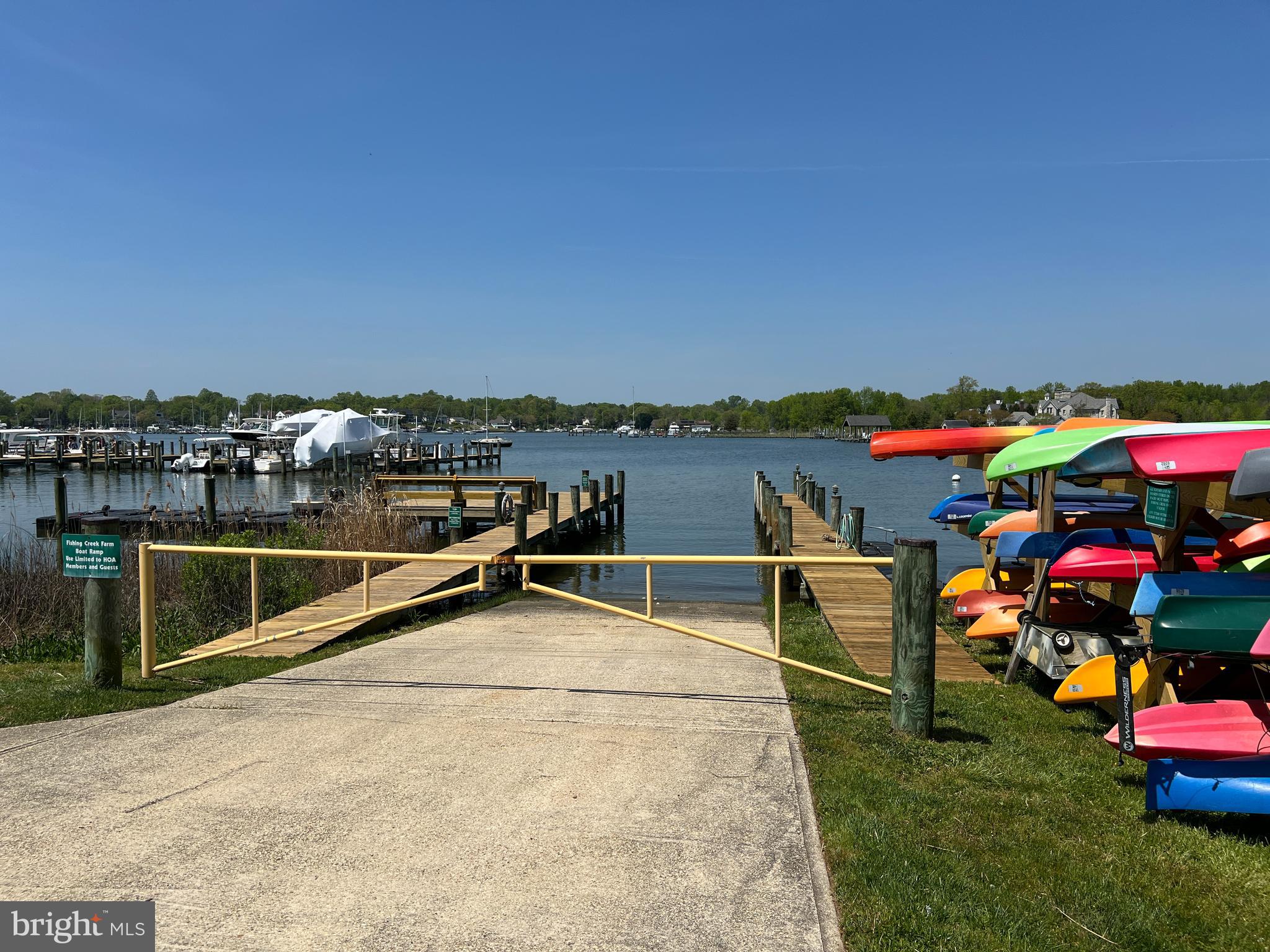 FISHING CREEK FARM - Residential