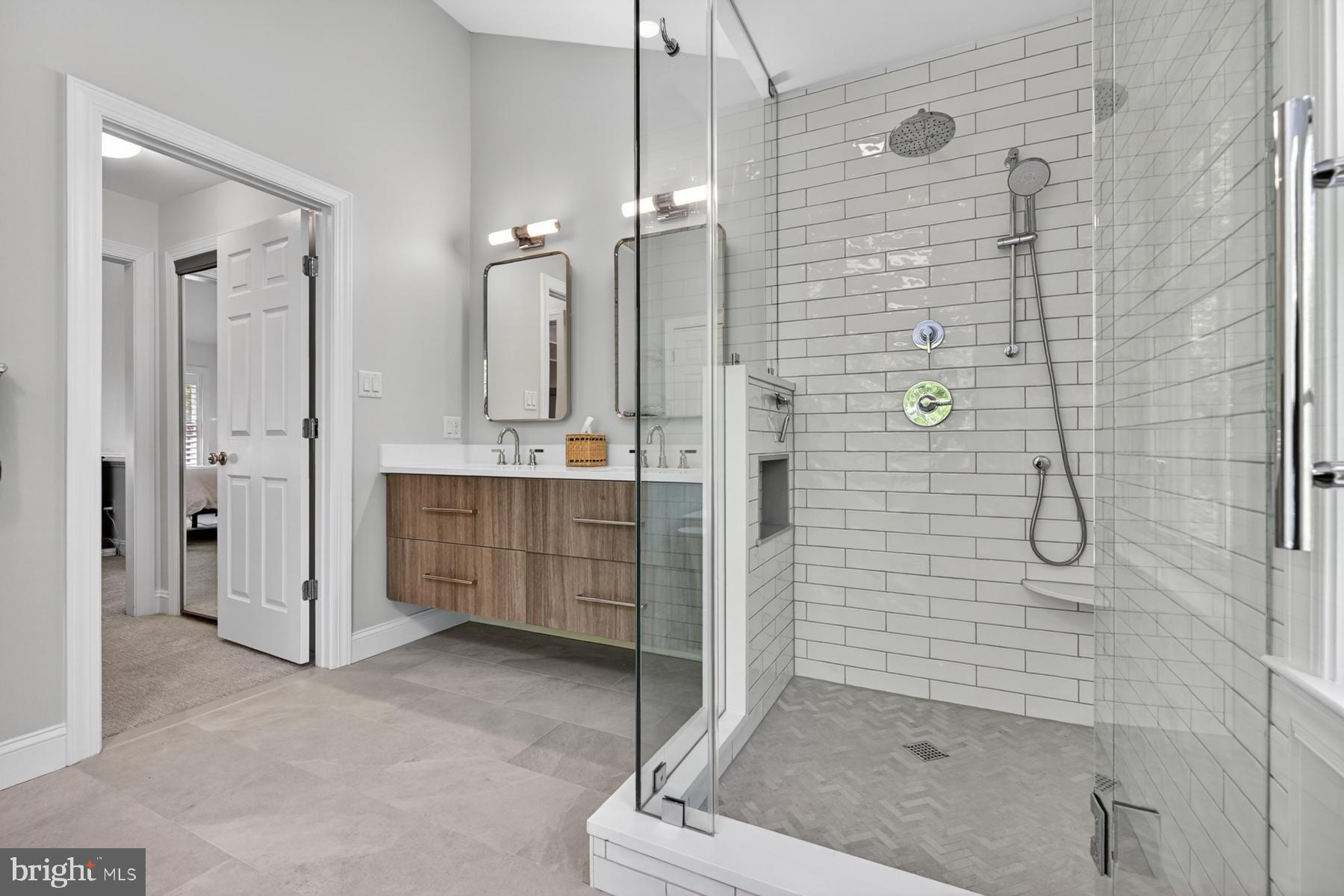 FISHING CREEK FARM - Residential