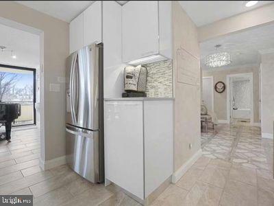 PROMENADE TOWERS - Residential