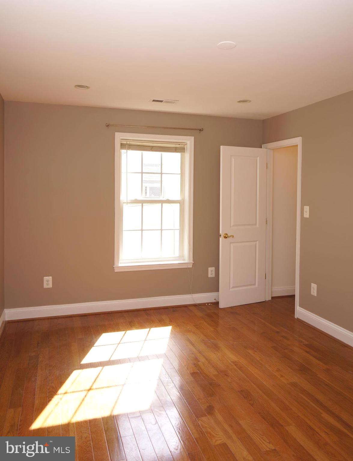 ROCKCREST - Residential Lease