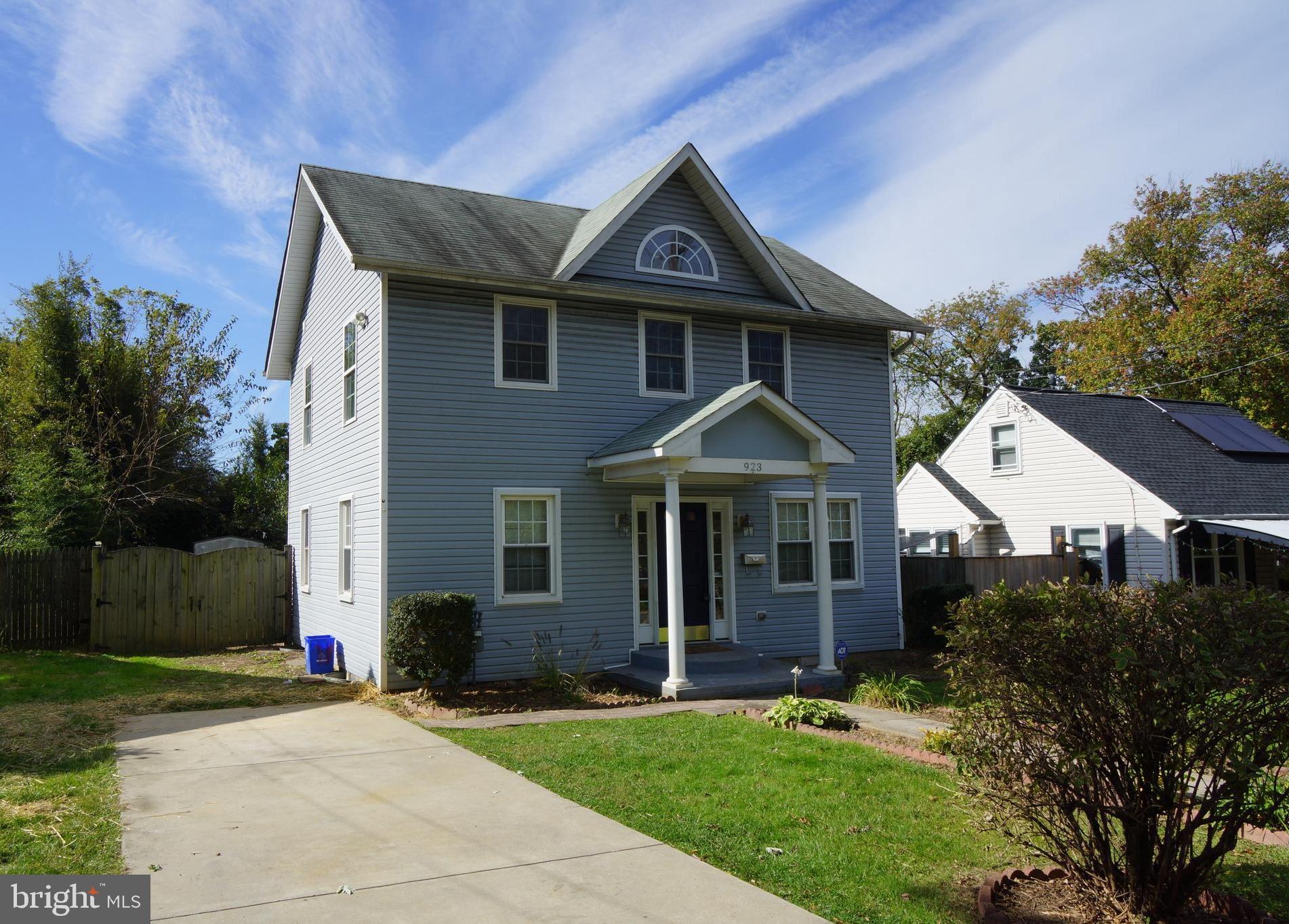 ROCKCREST - Residential Lease