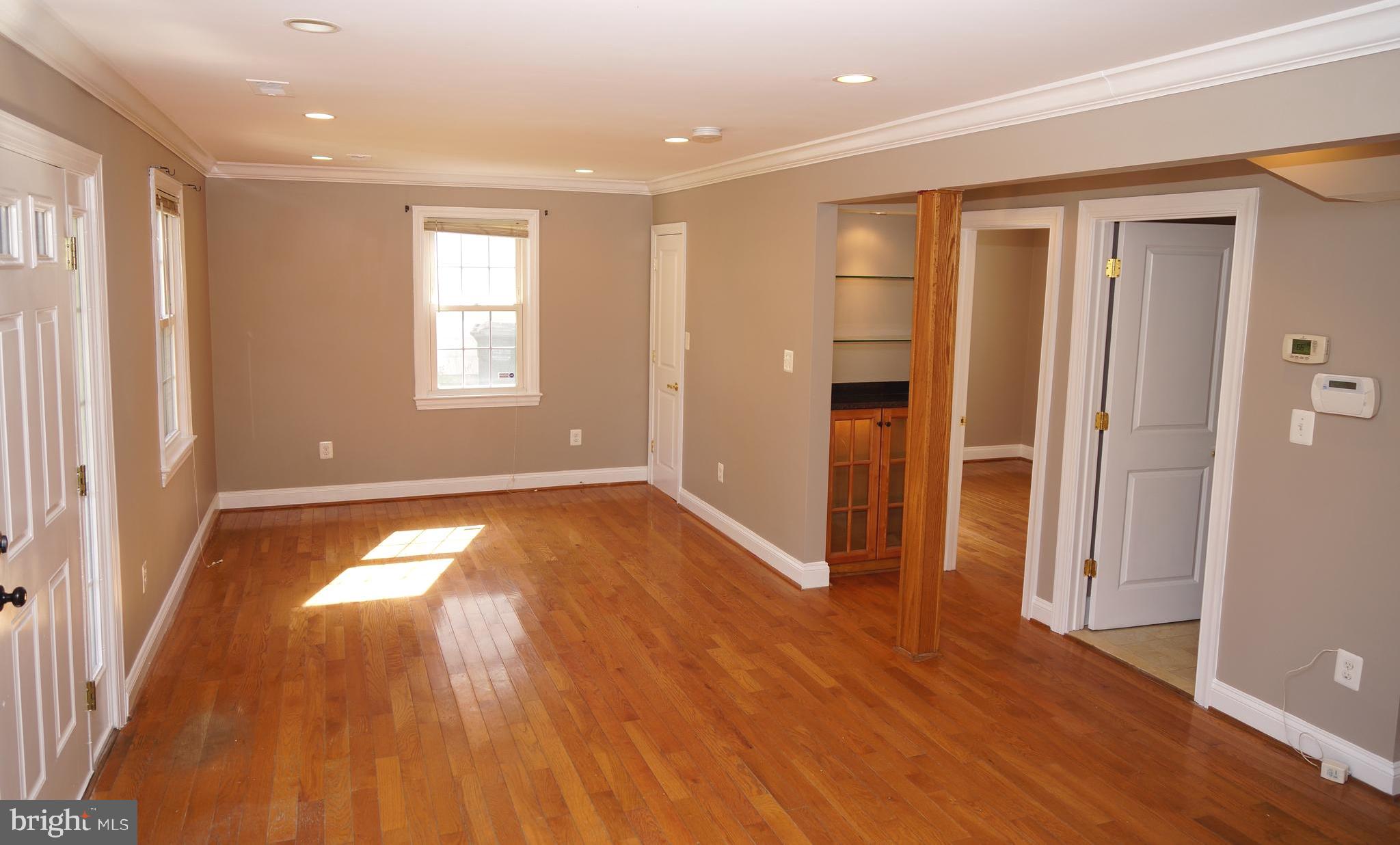 ROCKCREST - Residential Lease