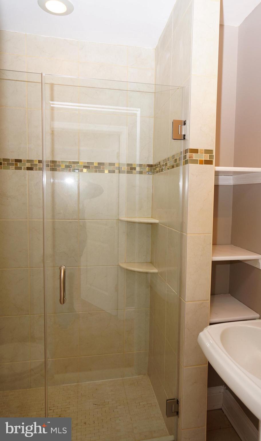 ROCKCREST - Residential Lease