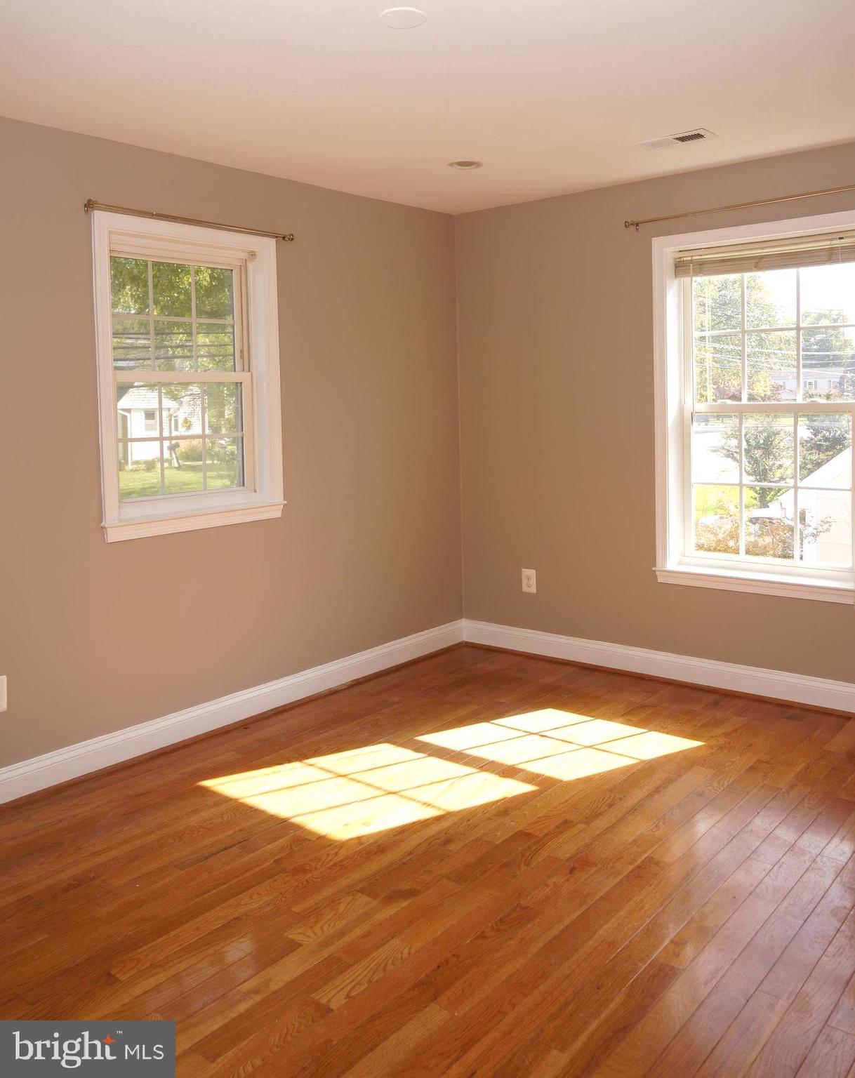 ROCKCREST - Residential Lease